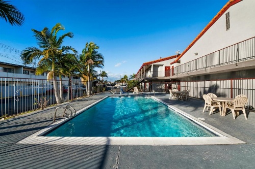 Red Roof Inn Los Angeles - Bellflower image 20