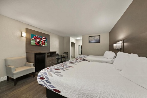 Red Roof Inn Los Angeles - Bellflower image 8